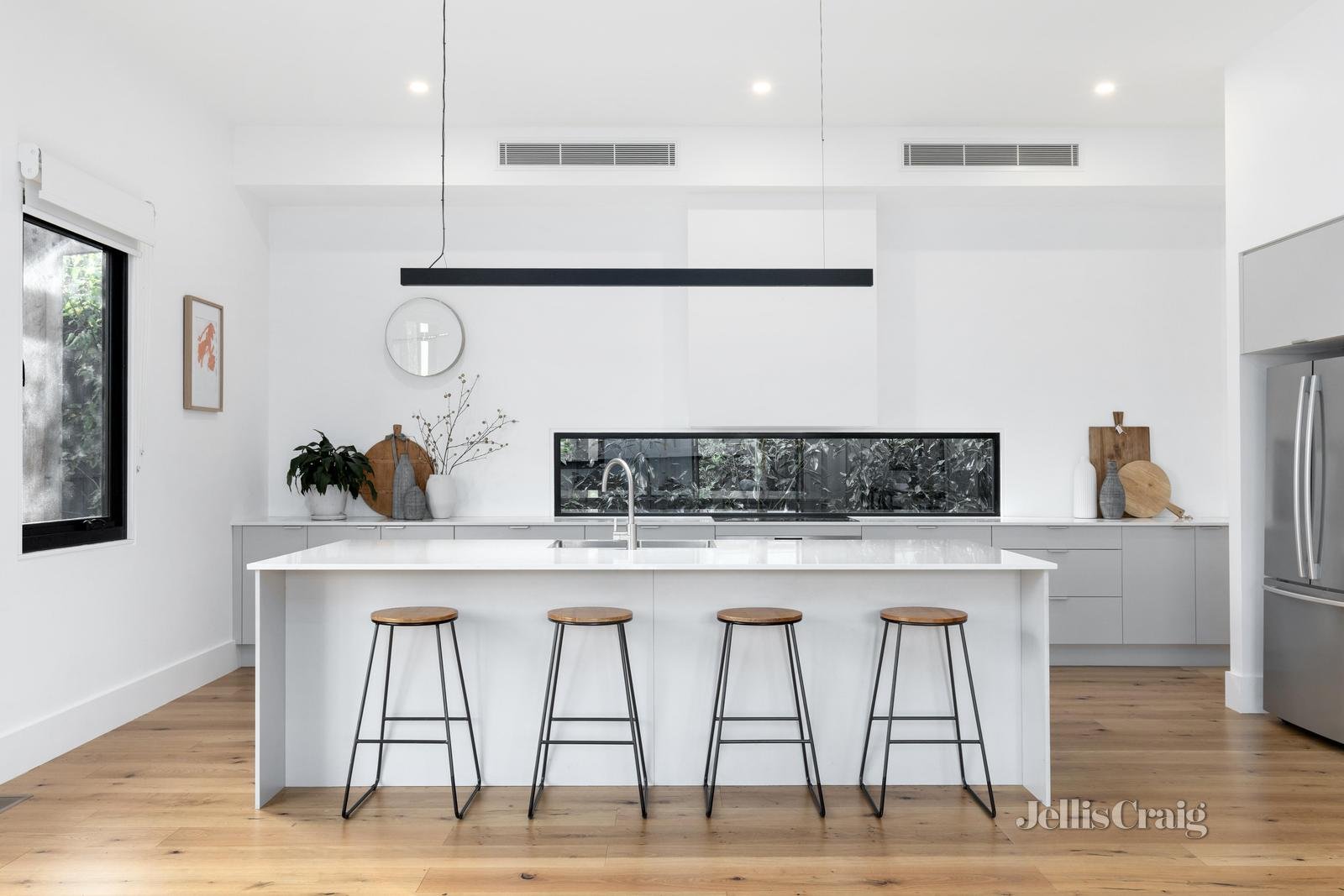 41 Highfield Road, Canterbury image 6