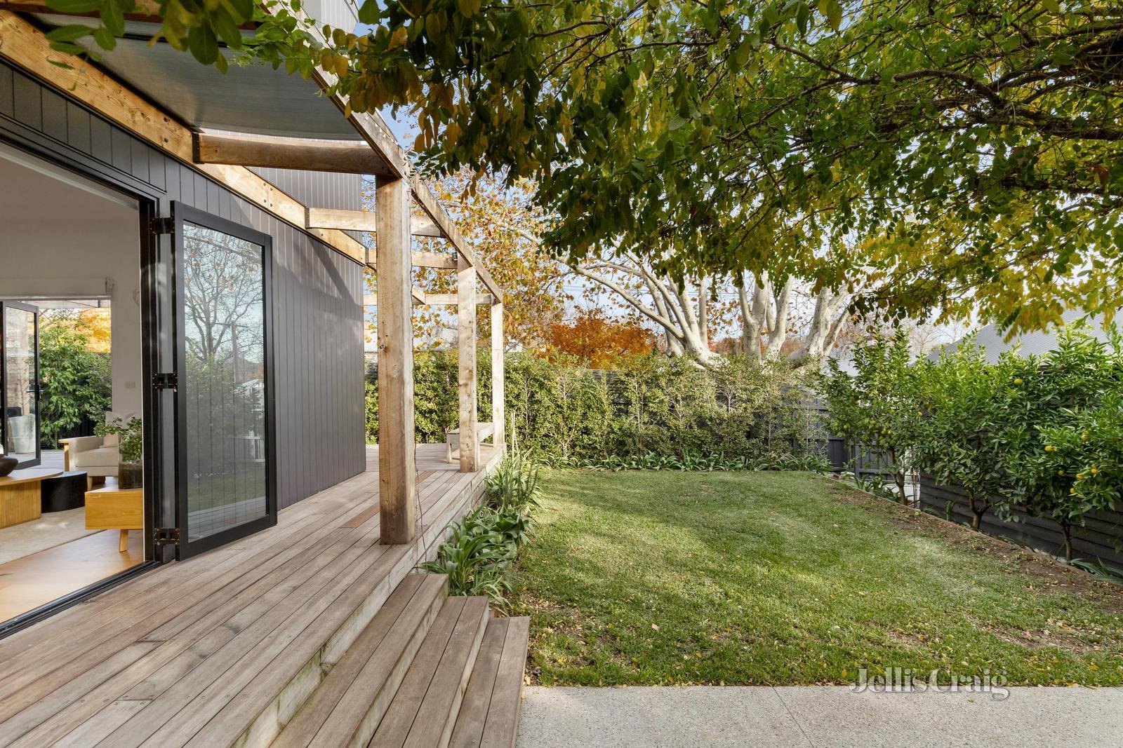 41 Highfield Road, Canterbury image 8