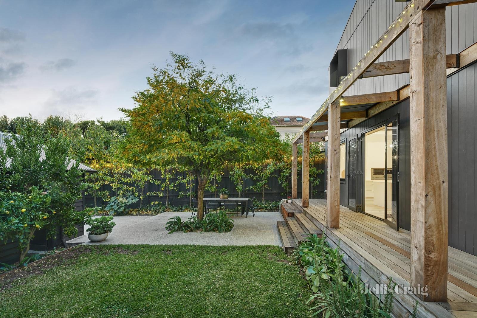 41 Highfield Road, Canterbury image 10
