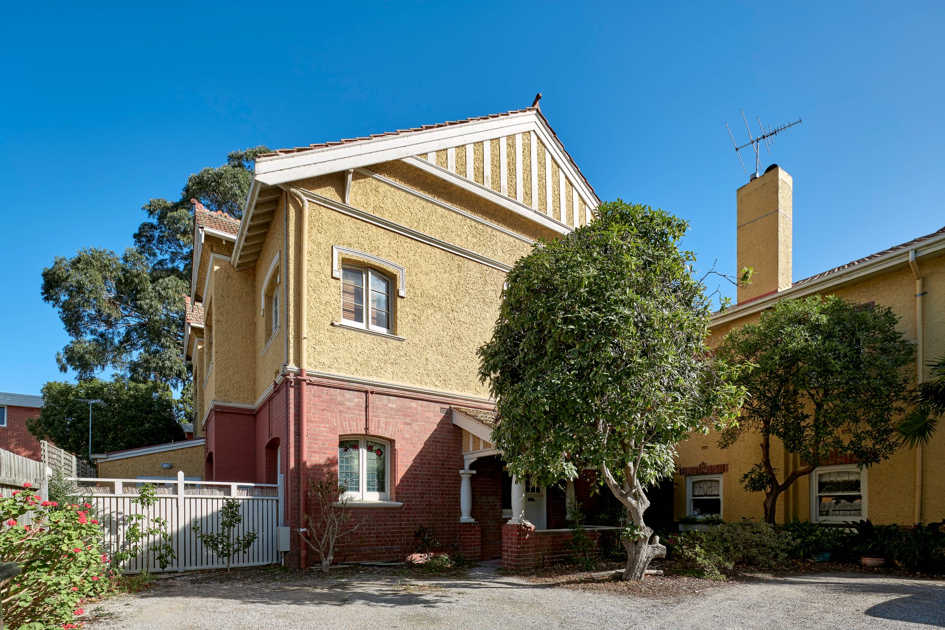 Property Gallery Thumbnail 6