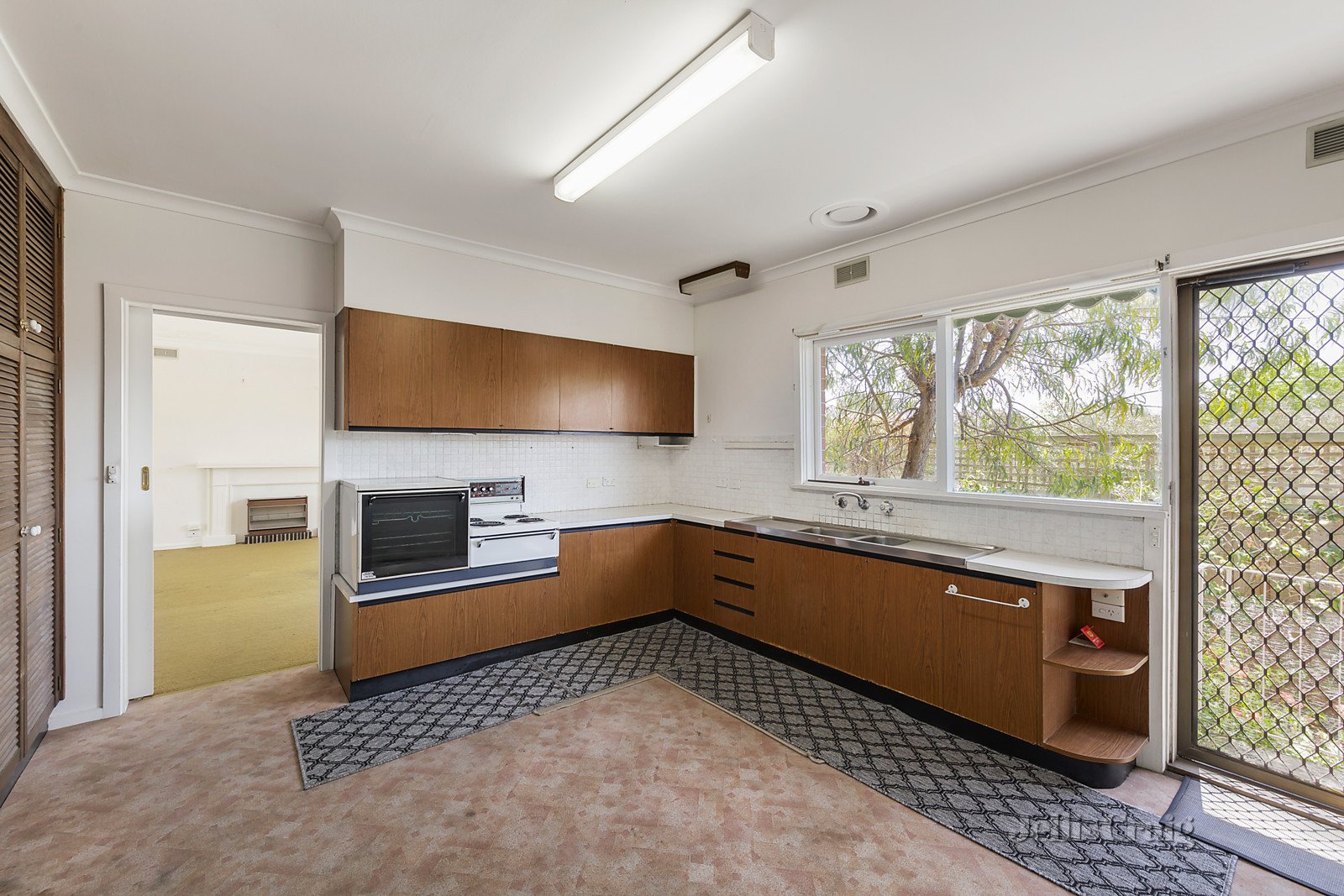 4/1 Howard Street, Glen Iris image 4