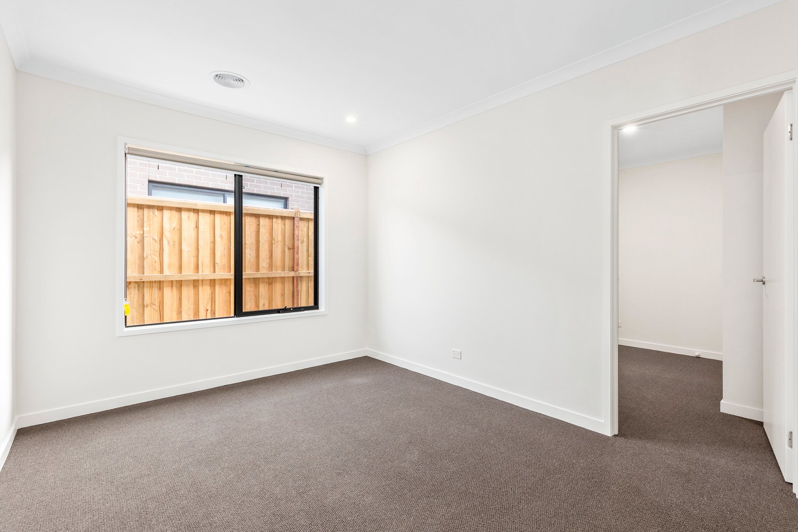 41 Inglenook Circuit, Armstrong Creek image 5