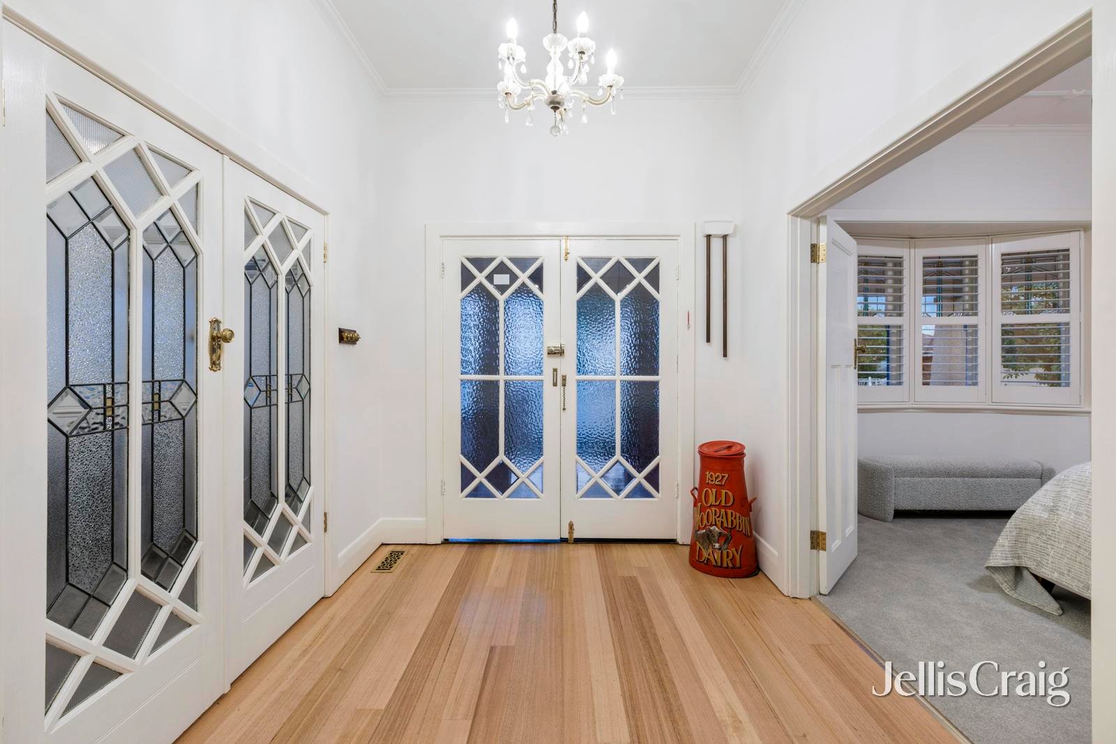 41 Jasper Road, Bentleigh image 3