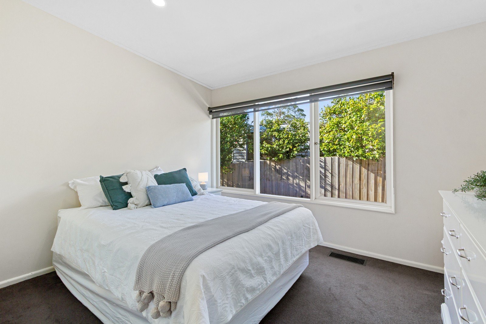 41 Johnson Drive, Ferntree Gully image 8