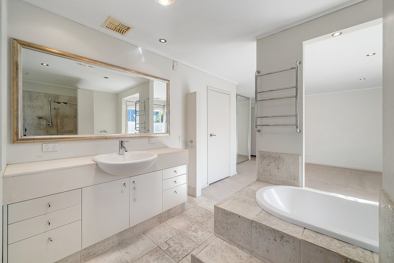 4/1 Kinkora Road, Hawthorn image 6