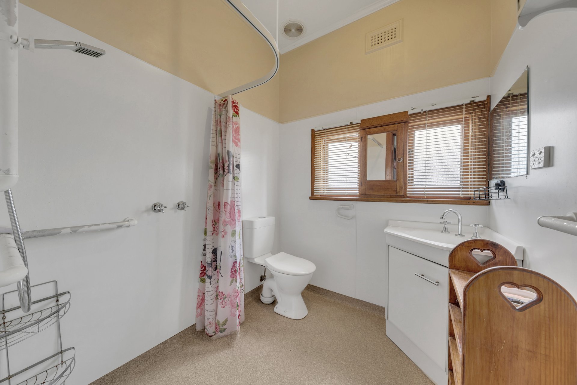 41 Loch Street, East Geelong image 7