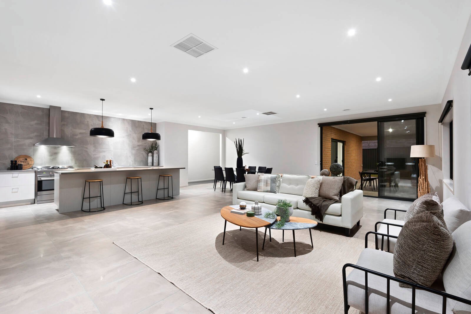 Property Gallery - Main Image