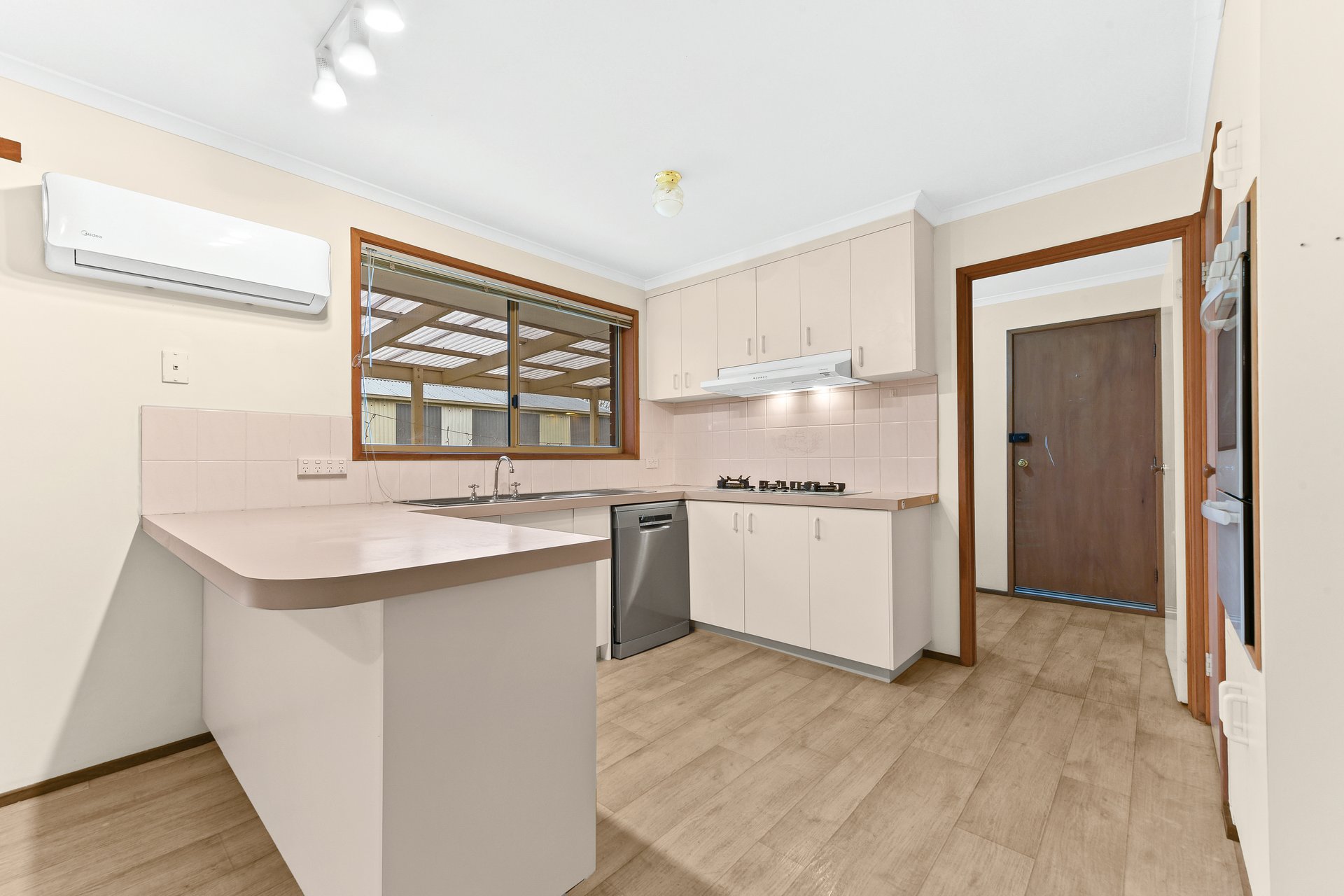 41 Parman Avenue, Pakenham image 3