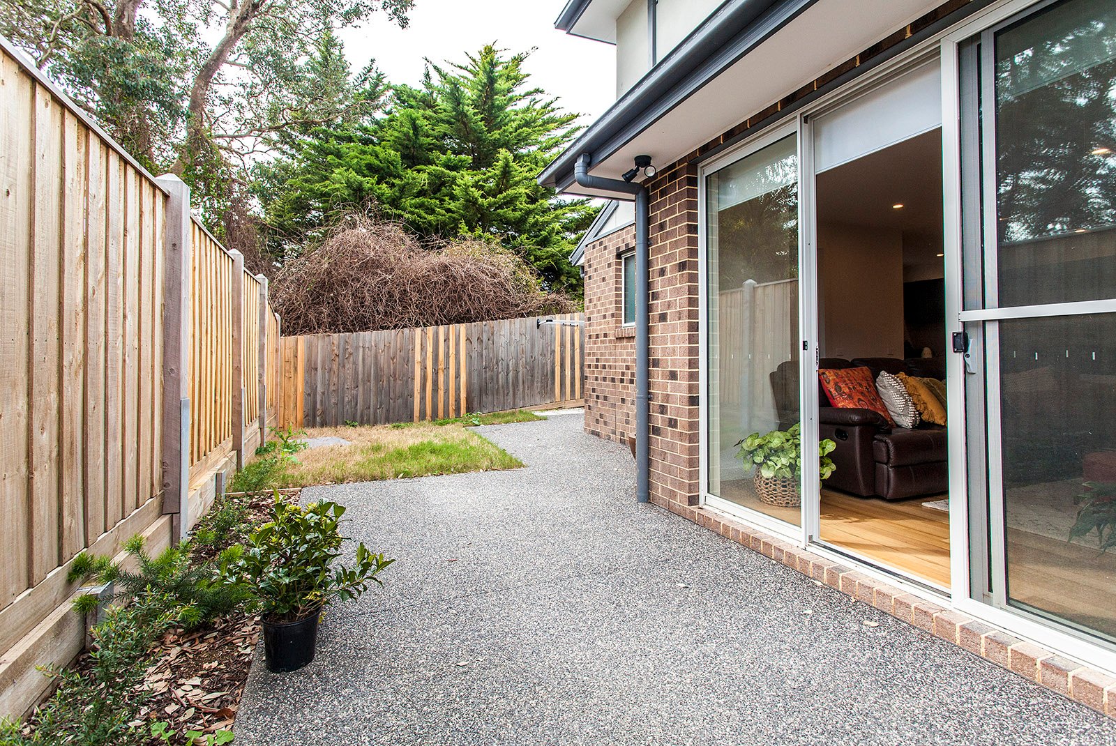 Property Gallery Thumbnail 8