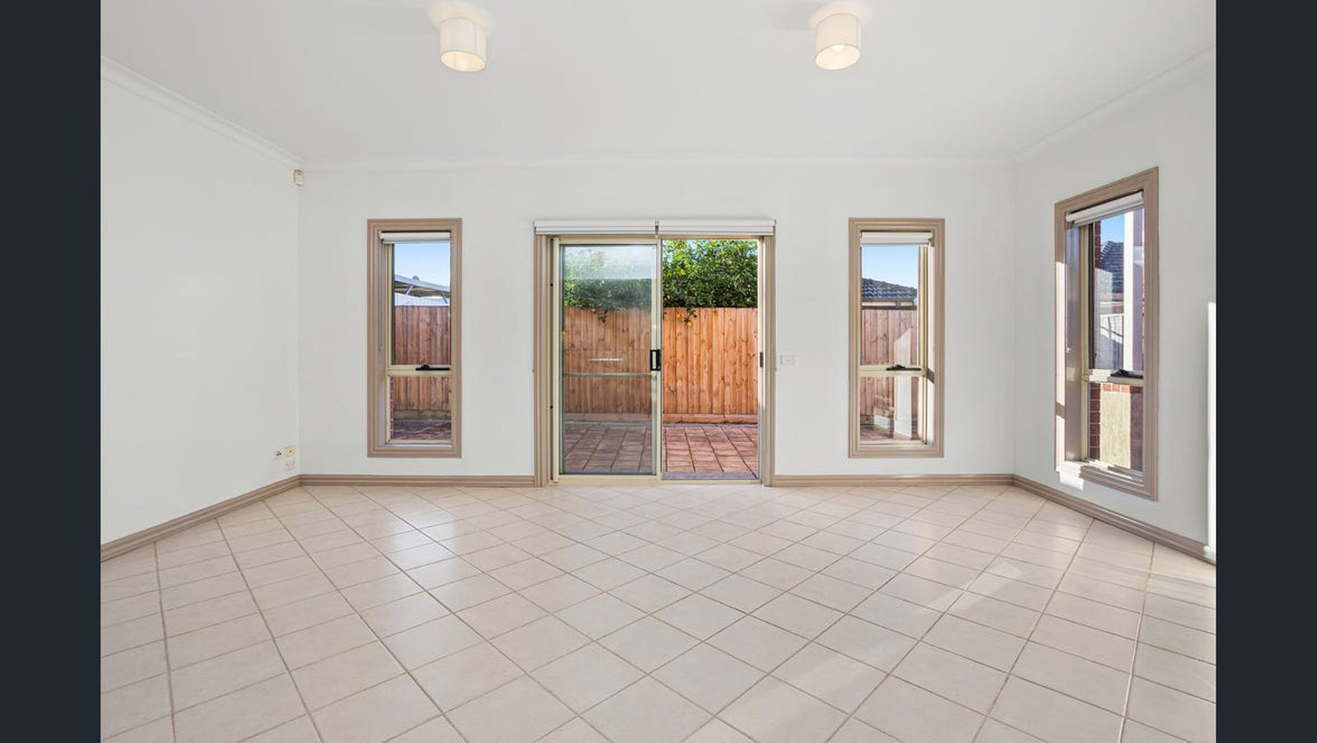 4/1 Rose Street, Altona image 3