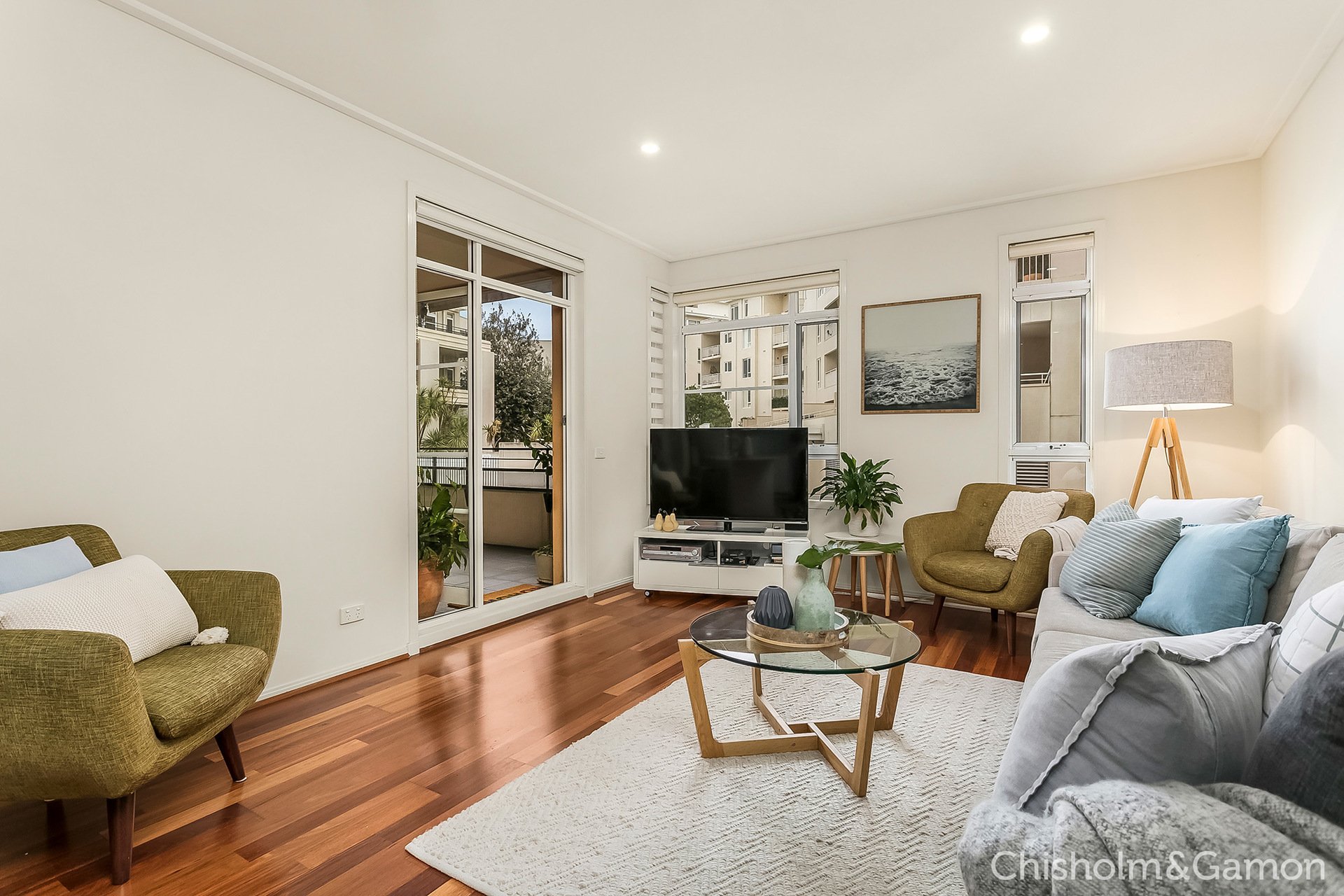 4/1 Seisman Place, Port Melbourne image 2