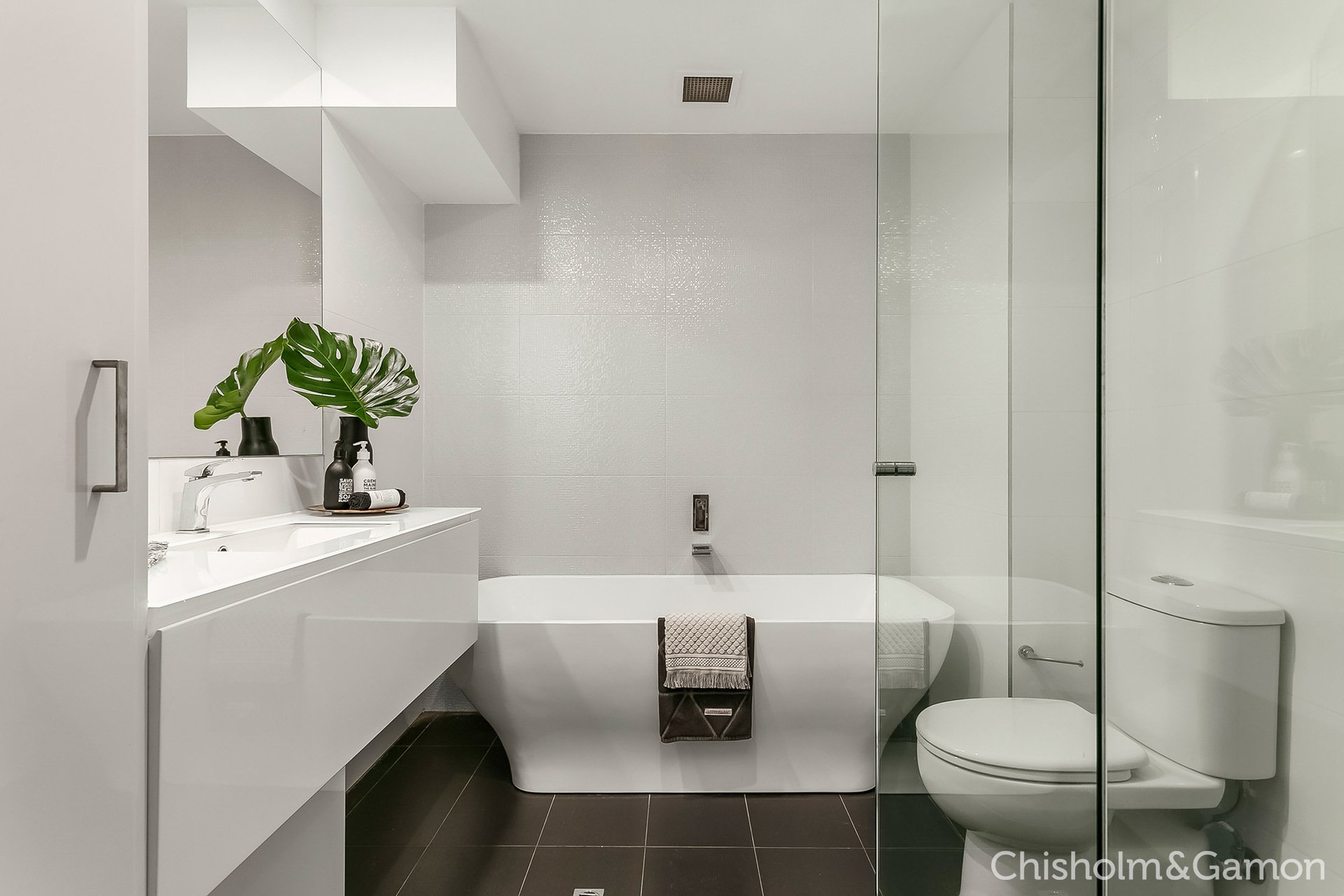 4/1 Seisman Place, Port Melbourne image 6