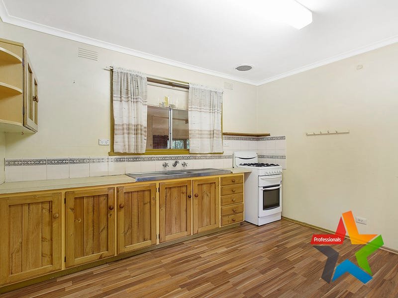 41 Smith Avenue, Croydon image 6