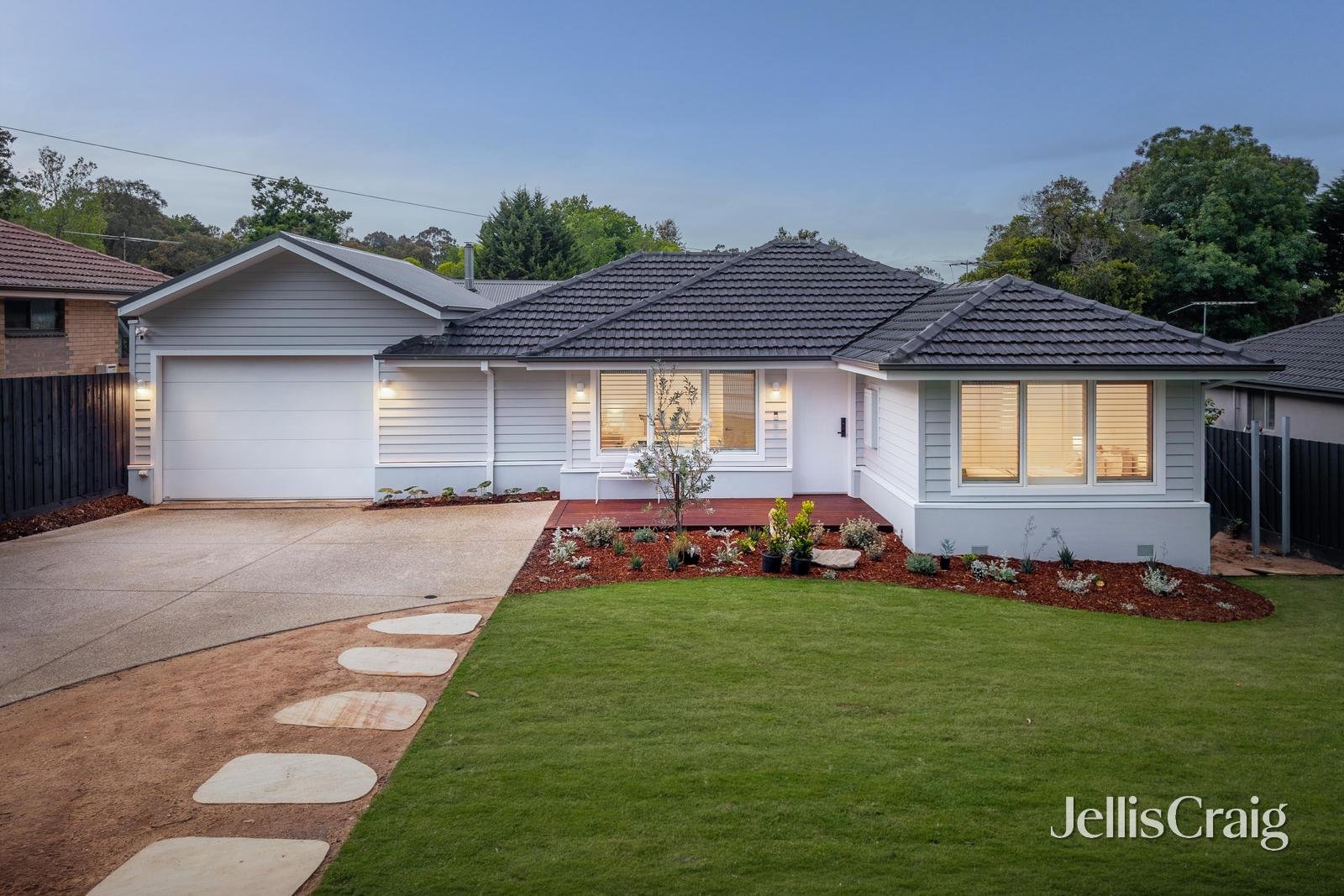 41 Smith Avenue, Croydon image 2