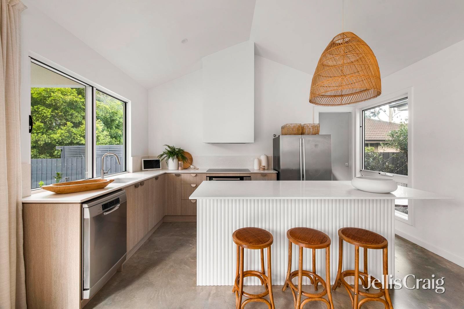 41 Smith Avenue, Croydon image 5