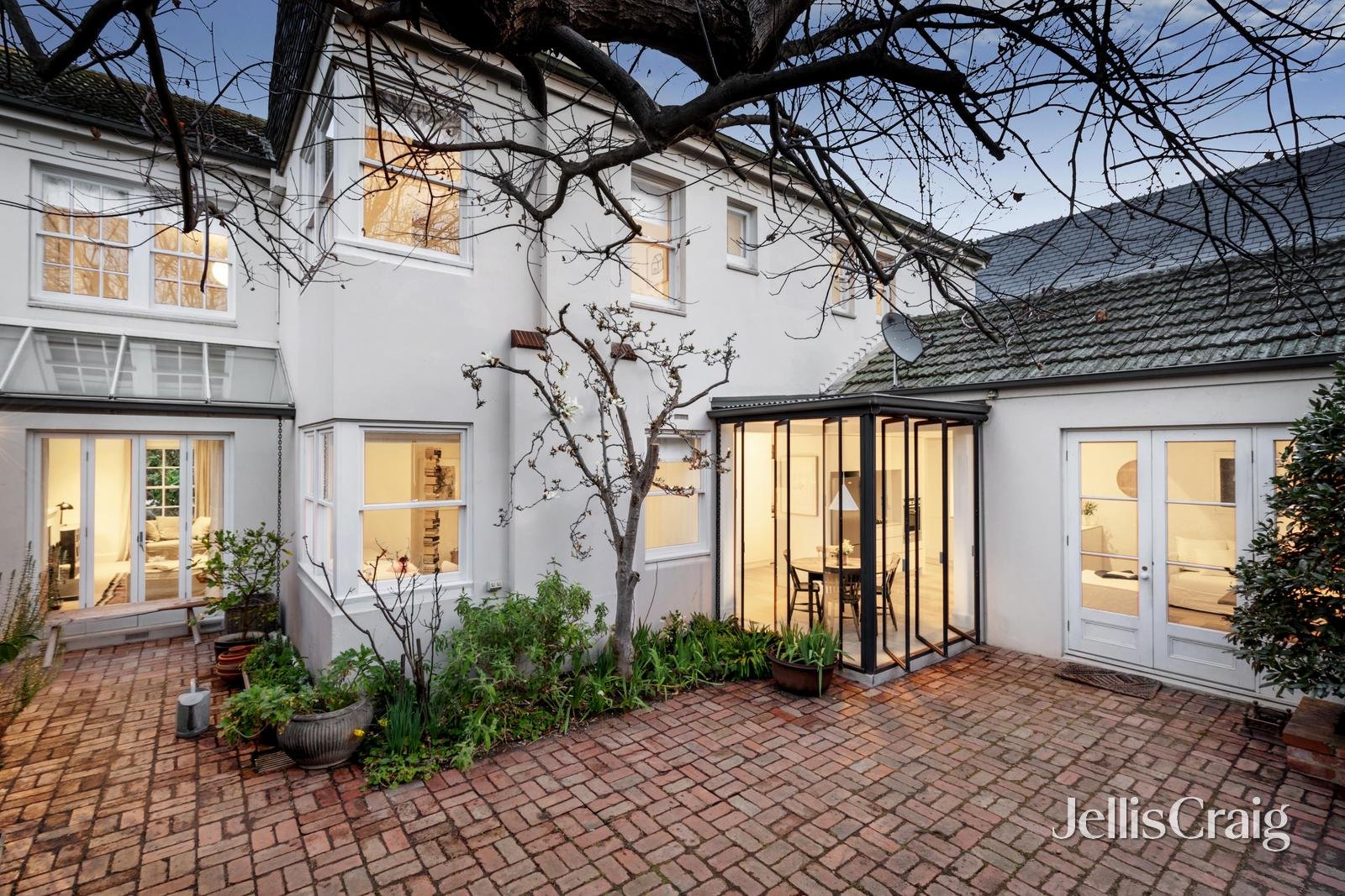 41 Springfield Avenue, Toorak image 14