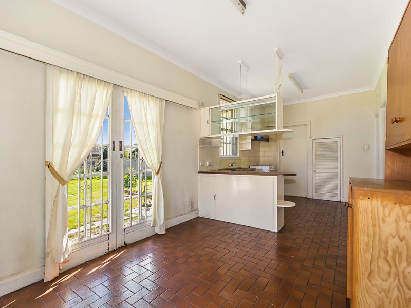 41 Station Street, Burwood image 4