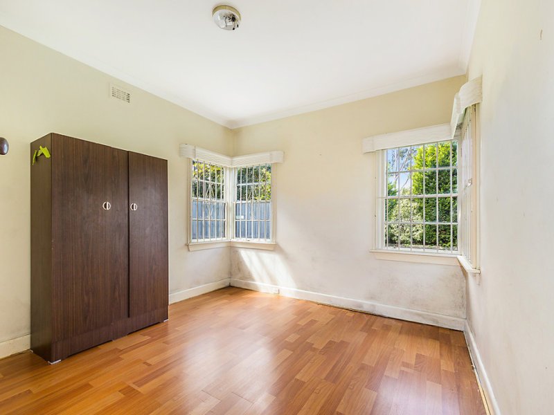 41 Station Street, Burwood image 5