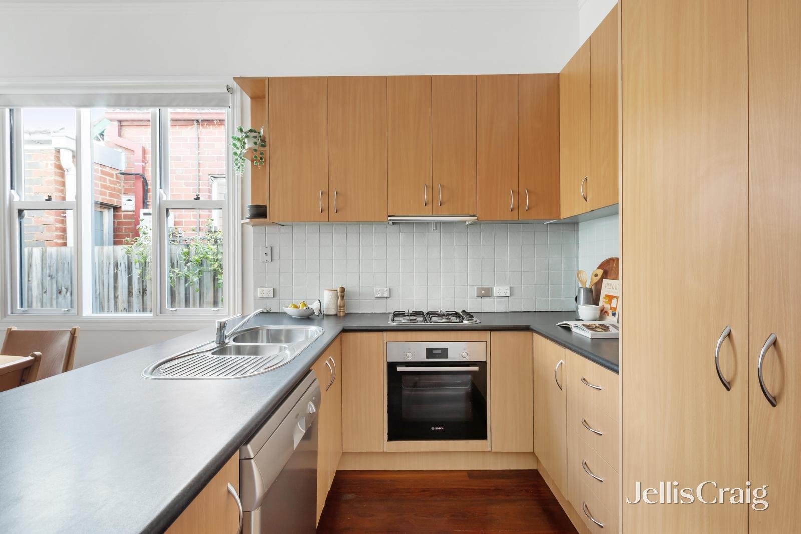 41 Tribe Street, South Melbourne image 6