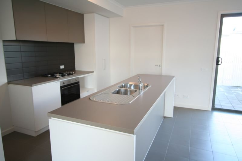 41 Waverley Park Drive, Mulgrave image 3