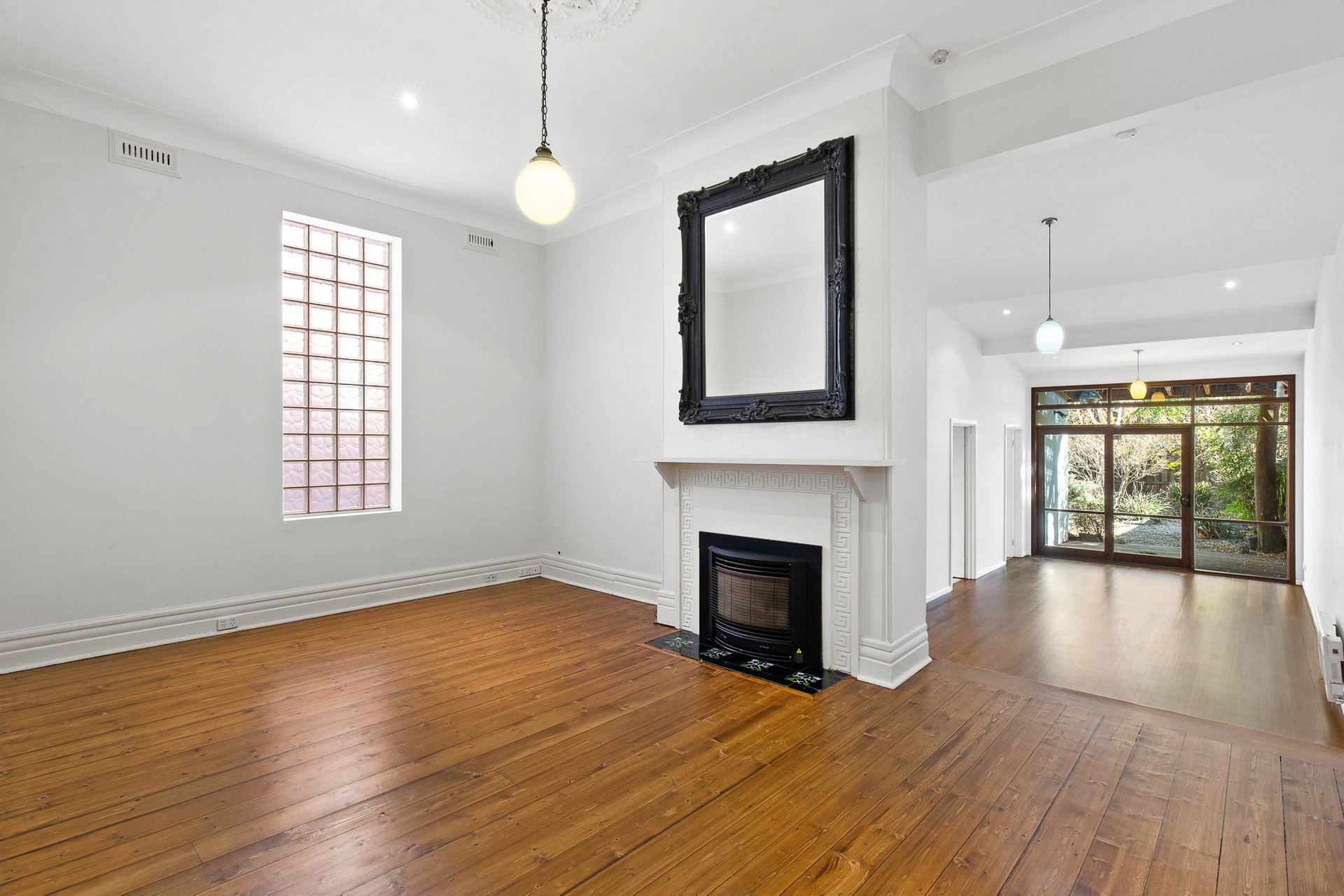Property Gallery Thumbnail 6