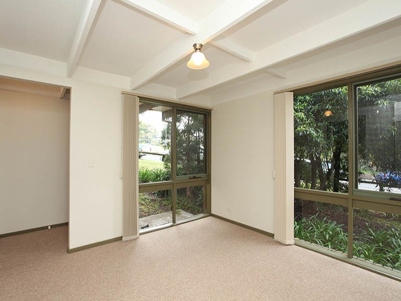 4/1 Wilson Street, Ringwood East image 6