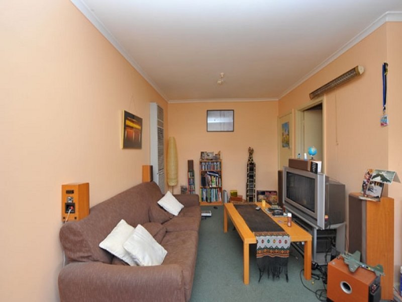 4/10 Blenheim Road, Newport image 2