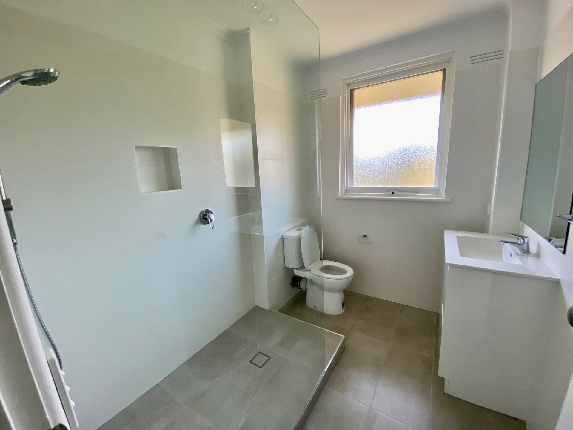 4 / 10 Fordham Avenue Camberwell, VIC 3124