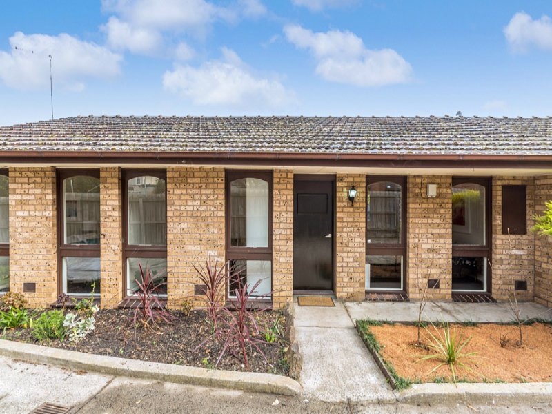 4 / 10 Hatfield Court WEST FOOTSCRAY