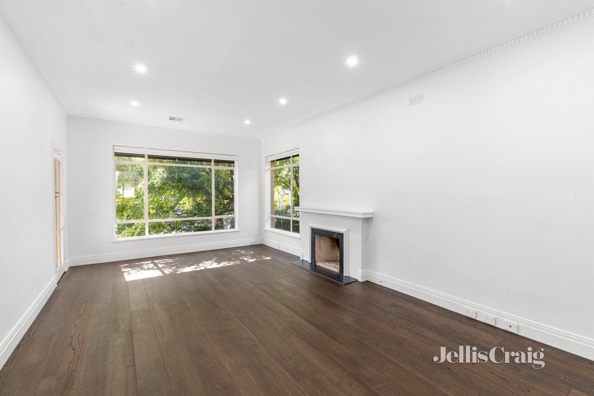 4/10 Hopetoun Rd, Toorak image 1