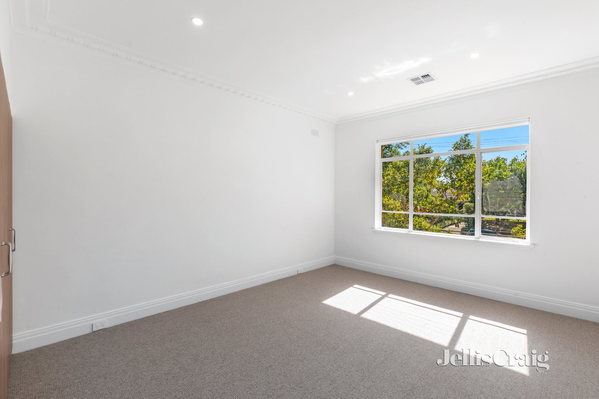 4/10 Hopetoun Rd, Toorak image 3