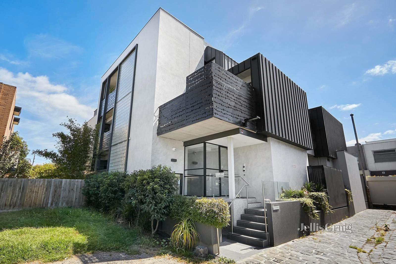 4/10 Wadumbuk Lane, Richmond image 1