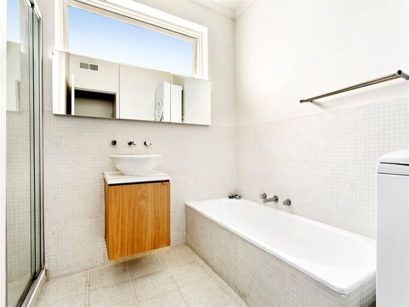 4/101 Spray Street, Elwood image 4