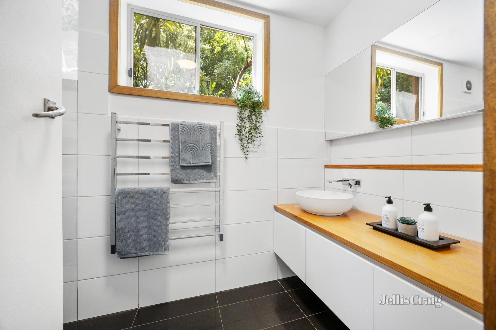 4/1021 Toorak Road, Camberwell image 6