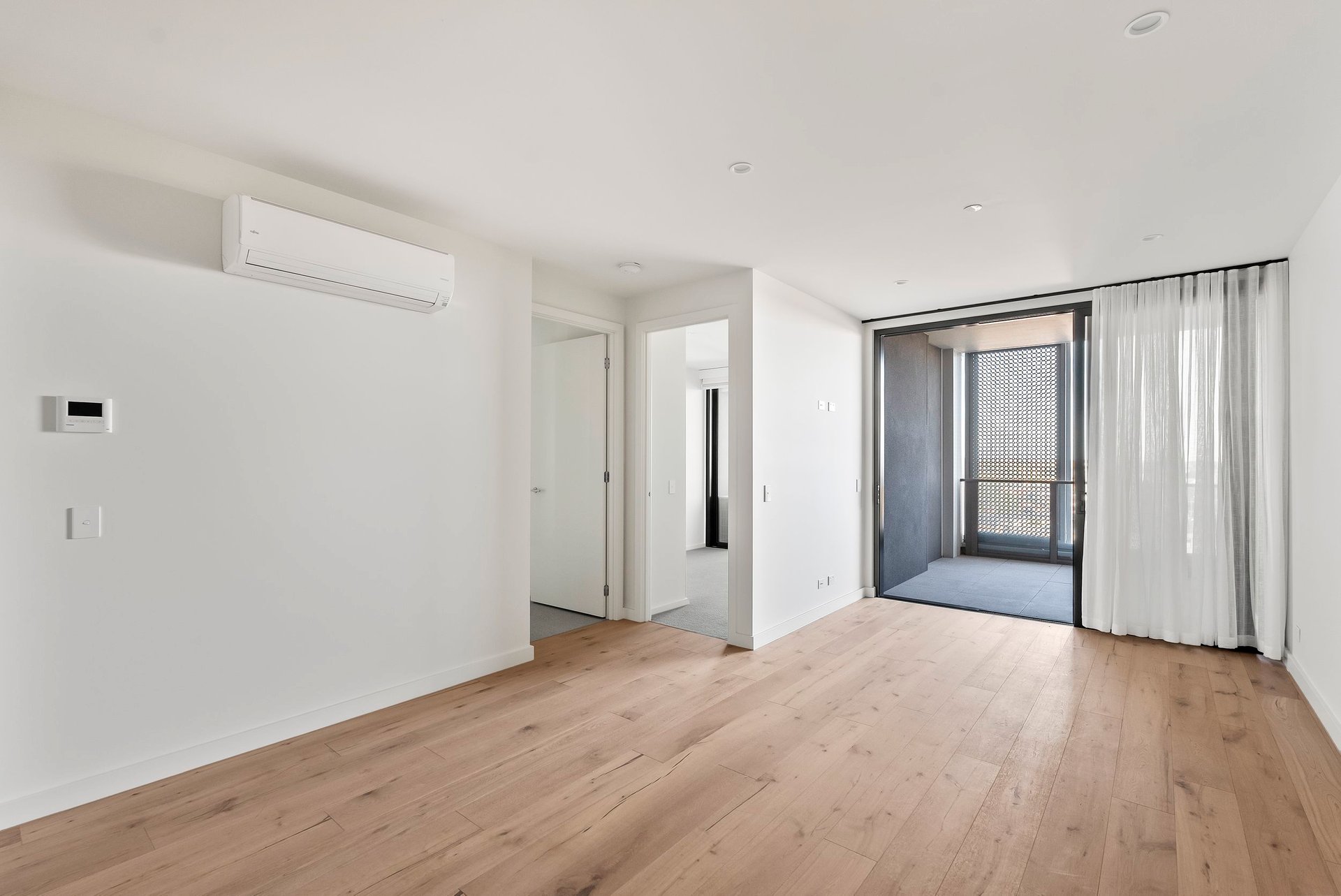 Property Gallery Thumbnail 5