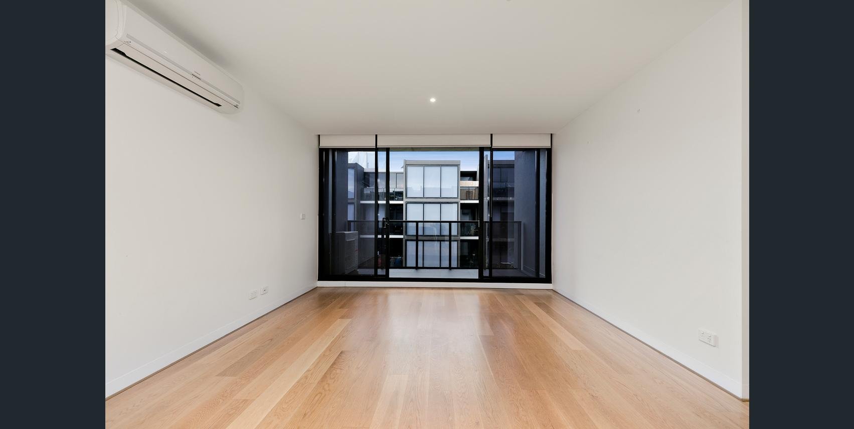 Property Gallery Thumbnail 4