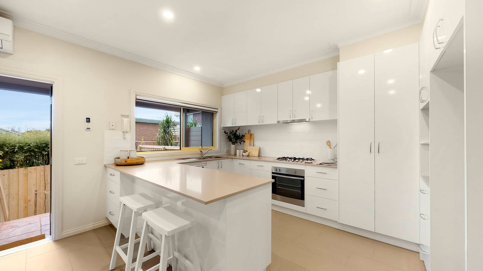 Property Gallery Thumbnail 5
