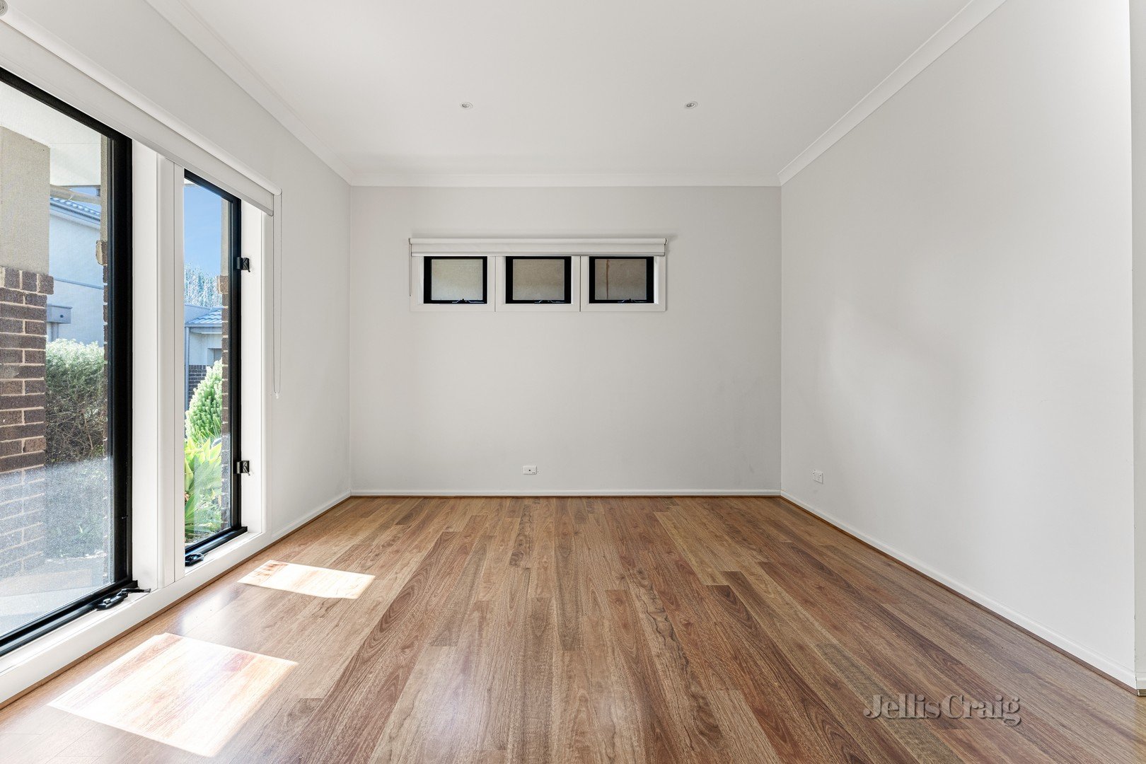 4/104 Bernard Street, Cheltenham image 5