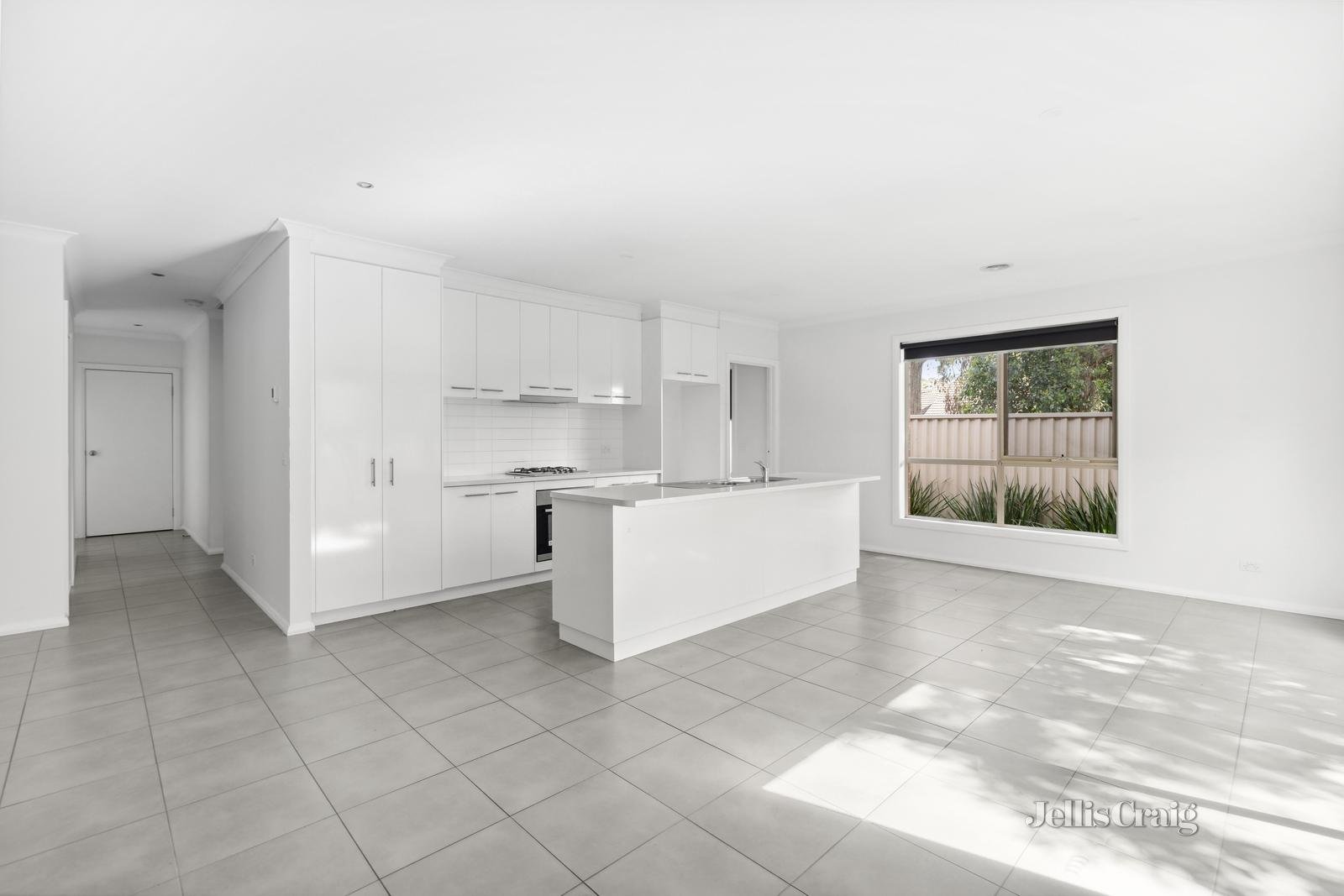4/104 Whitehorse Road, Mount Clear image 2