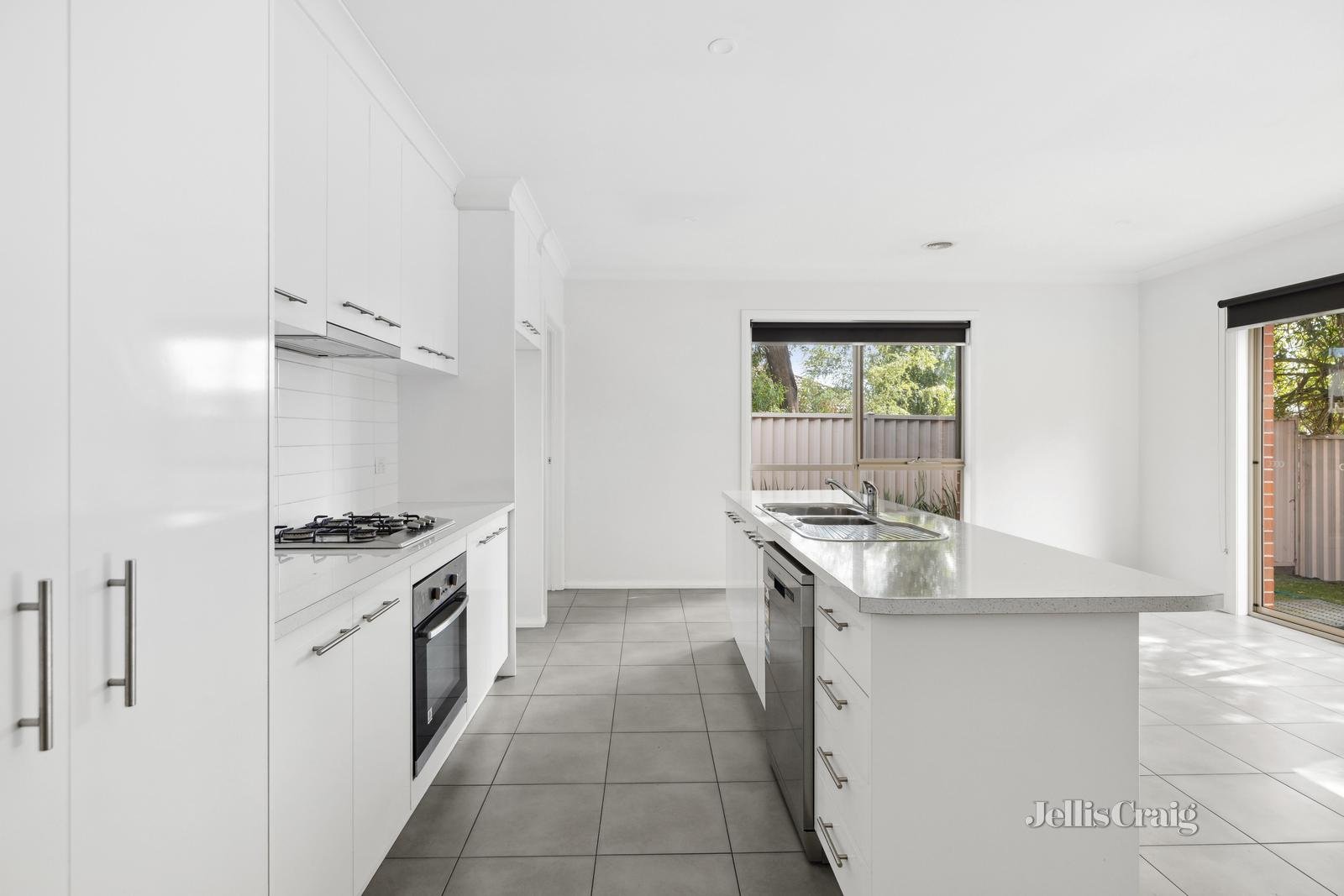 4/104 Whitehorse Road, Mount Clear image 4