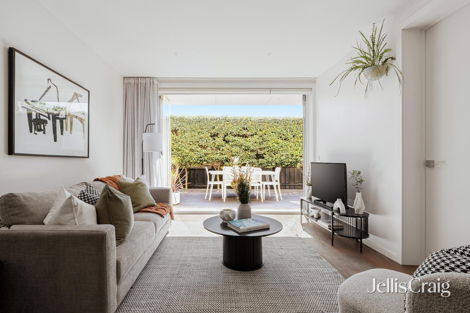 4/105 Grange Road, Fairfield image 1