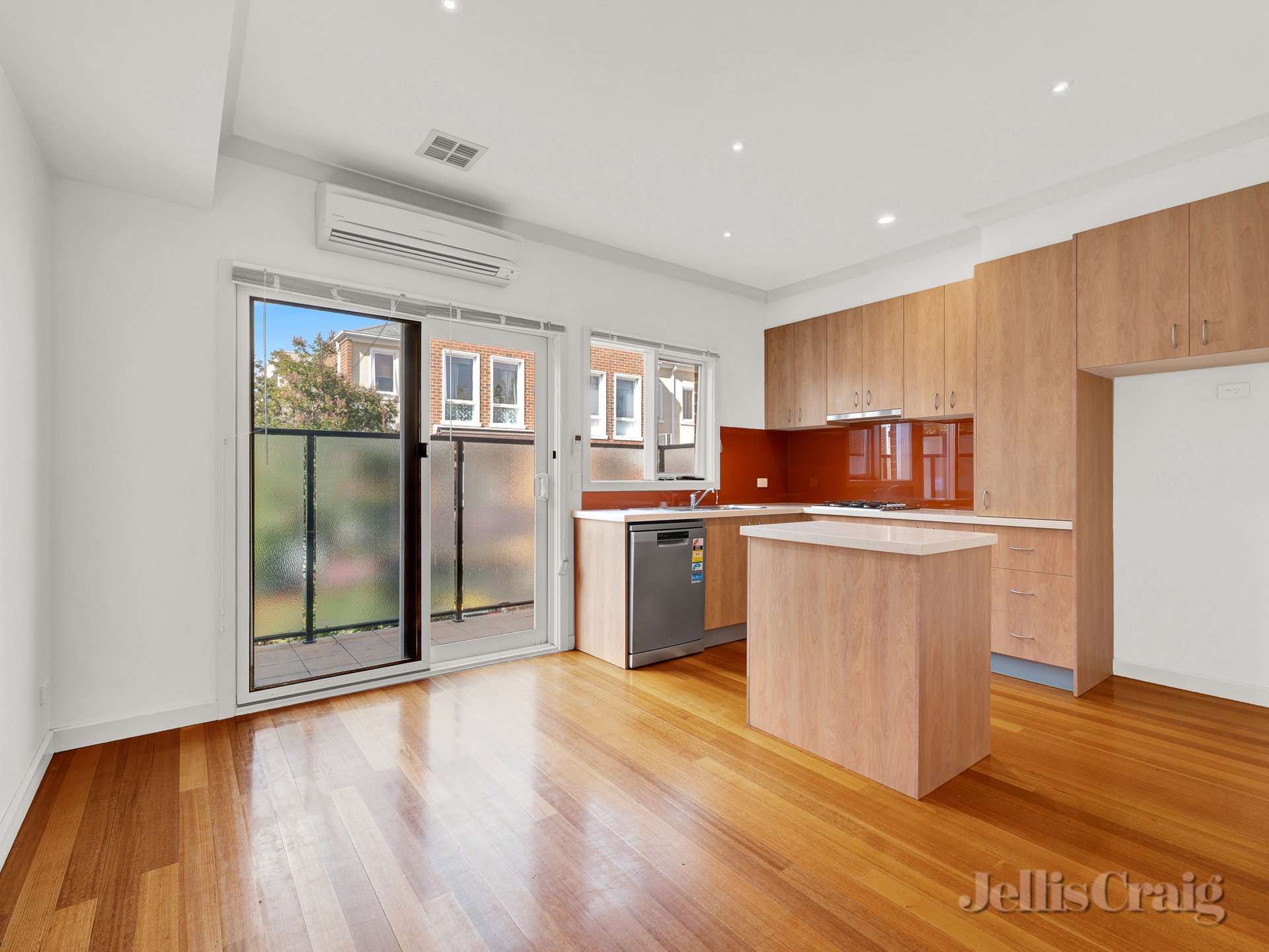 4/1084 Whitehorse Road, Box Hill image 3