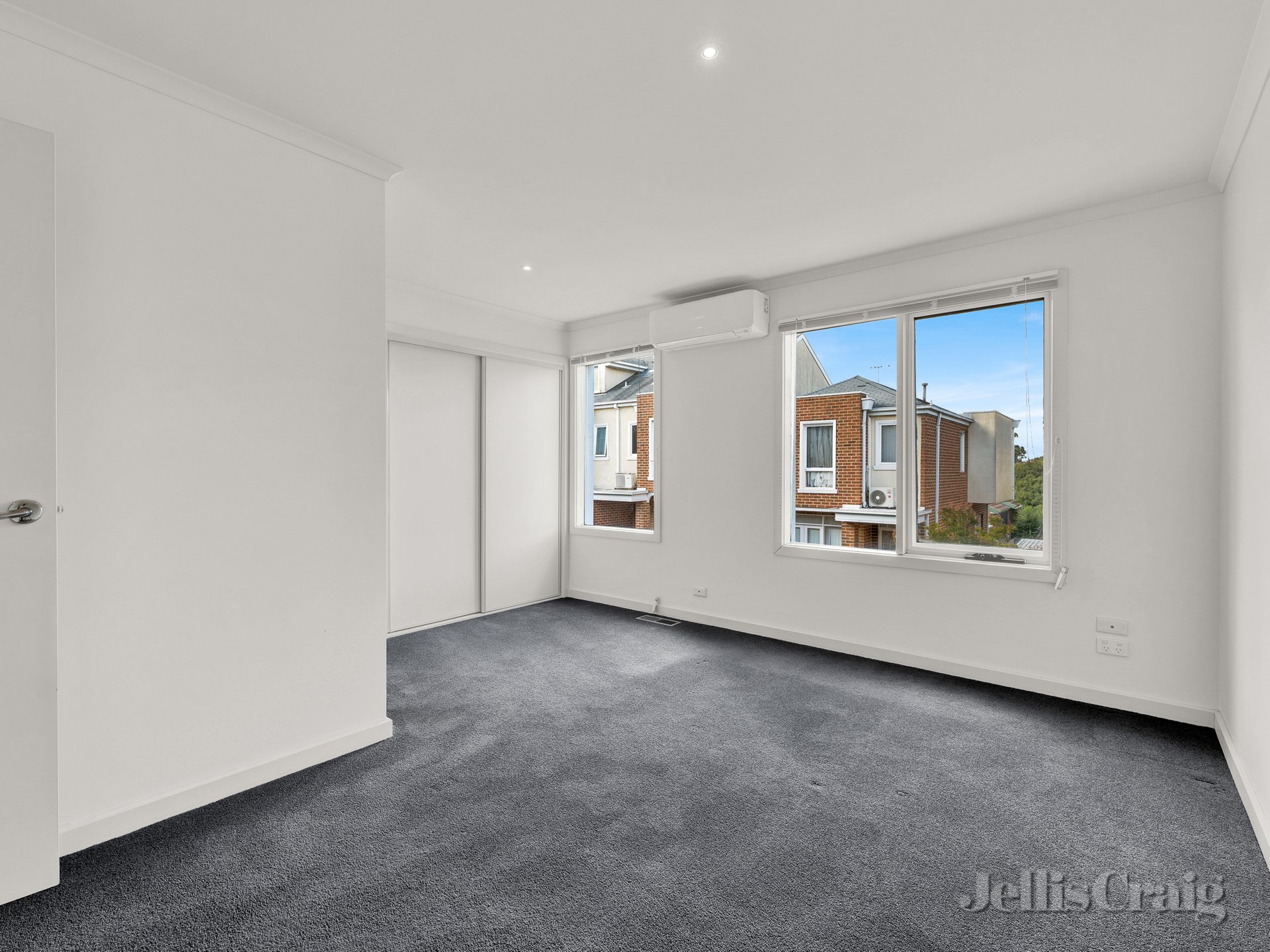 4/1084 Whitehorse Road, Box Hill image 6