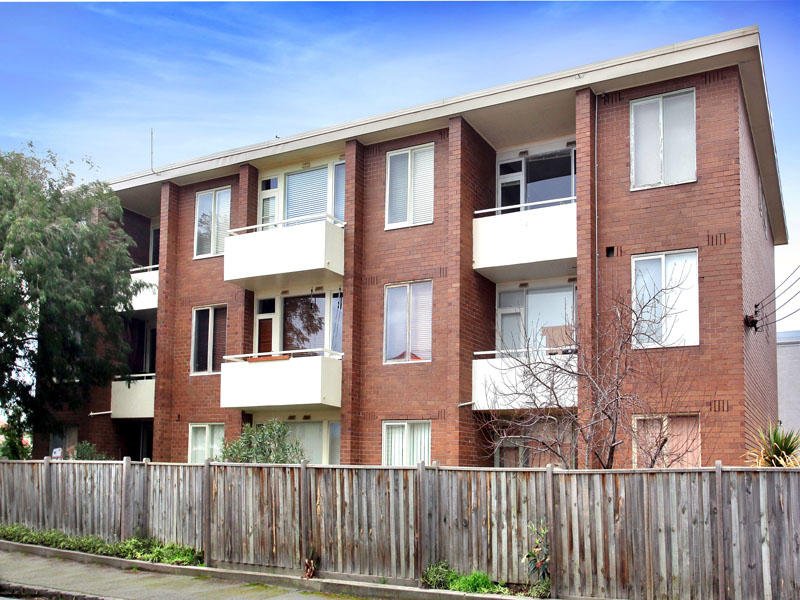 4/109 Ross Street, Port Melbourne image 1