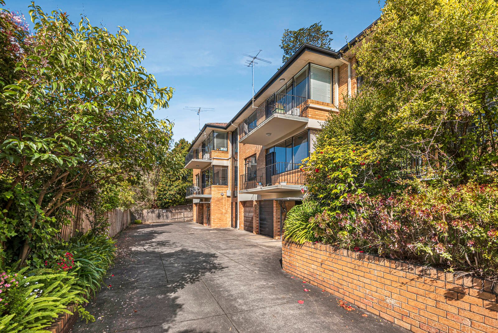 Property Gallery - Main Image