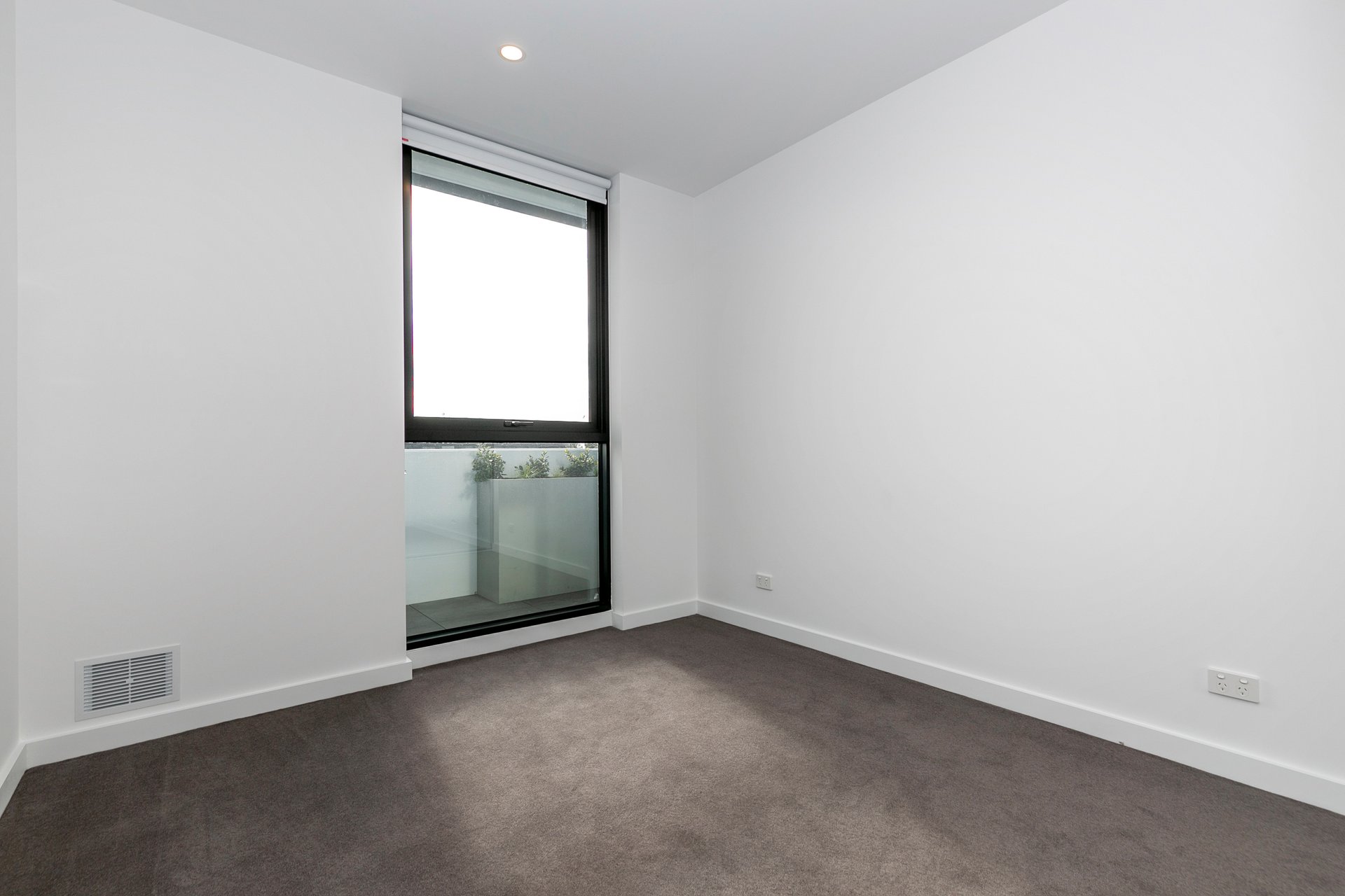 410A/160 Whitehorse Road, Blackburn image 6