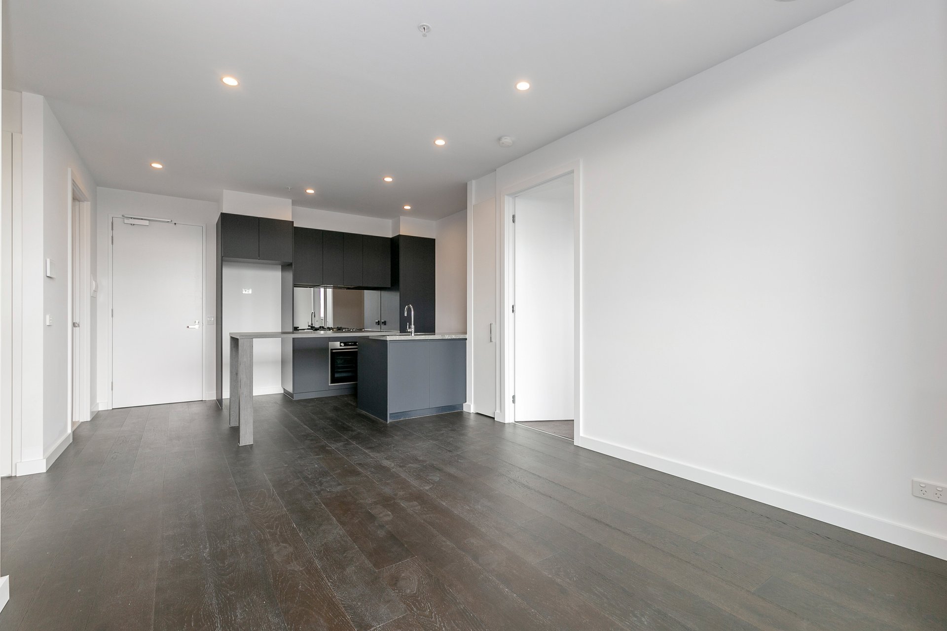 410A/160 Whitehorse Road, Blackburn image 3