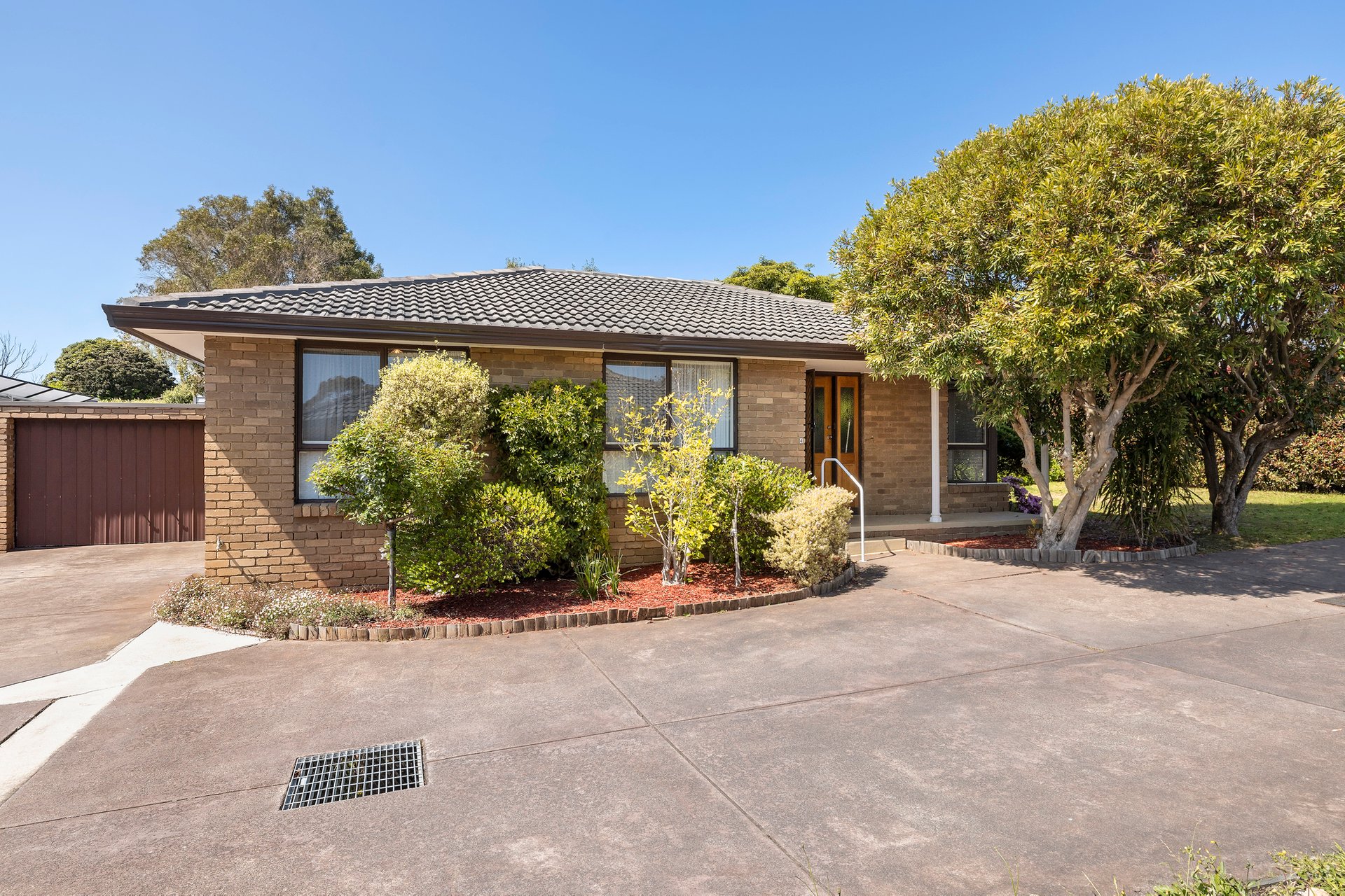 Property Gallery - Main Image