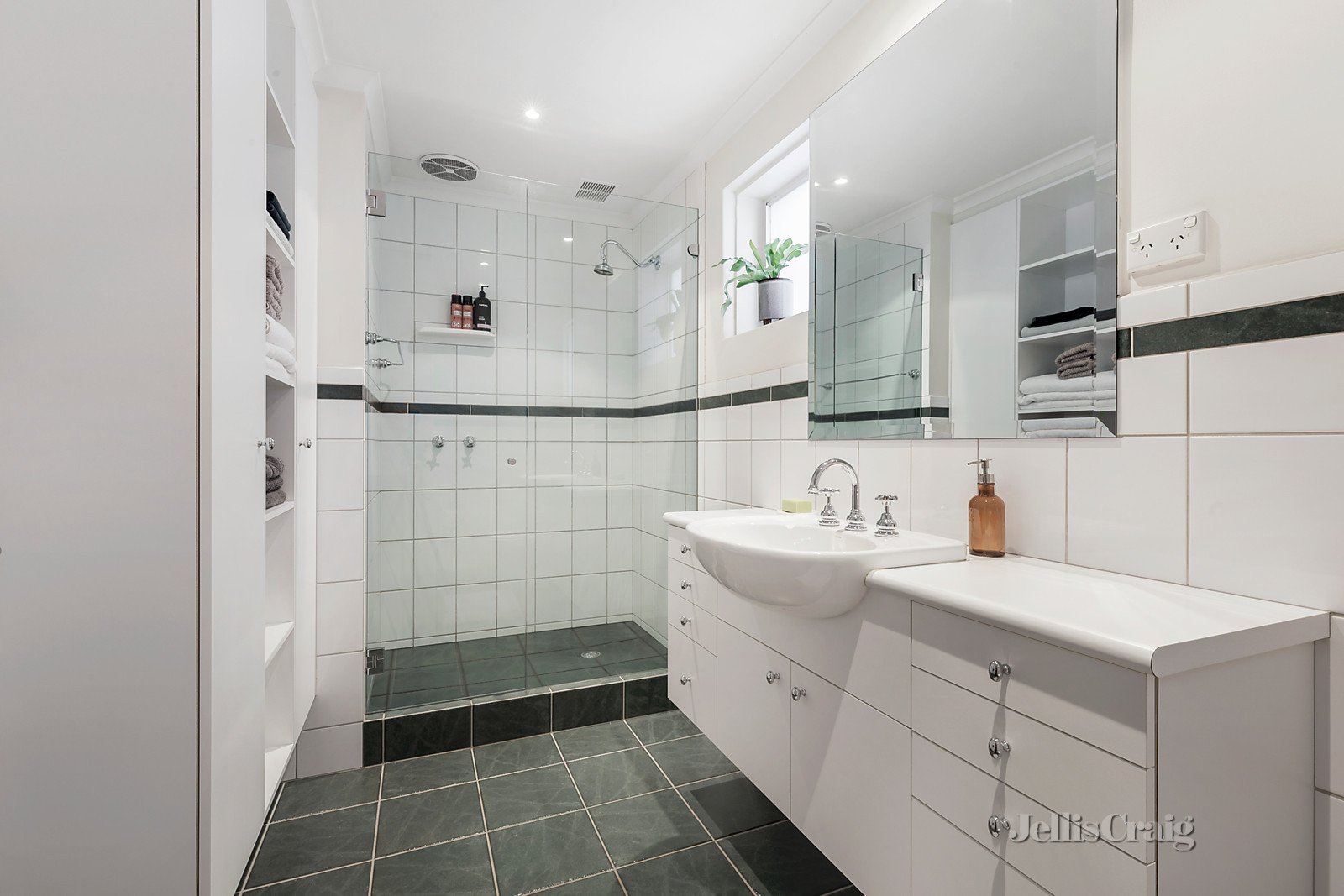 4/11-13 Robinson Road, Hawthorn image 7