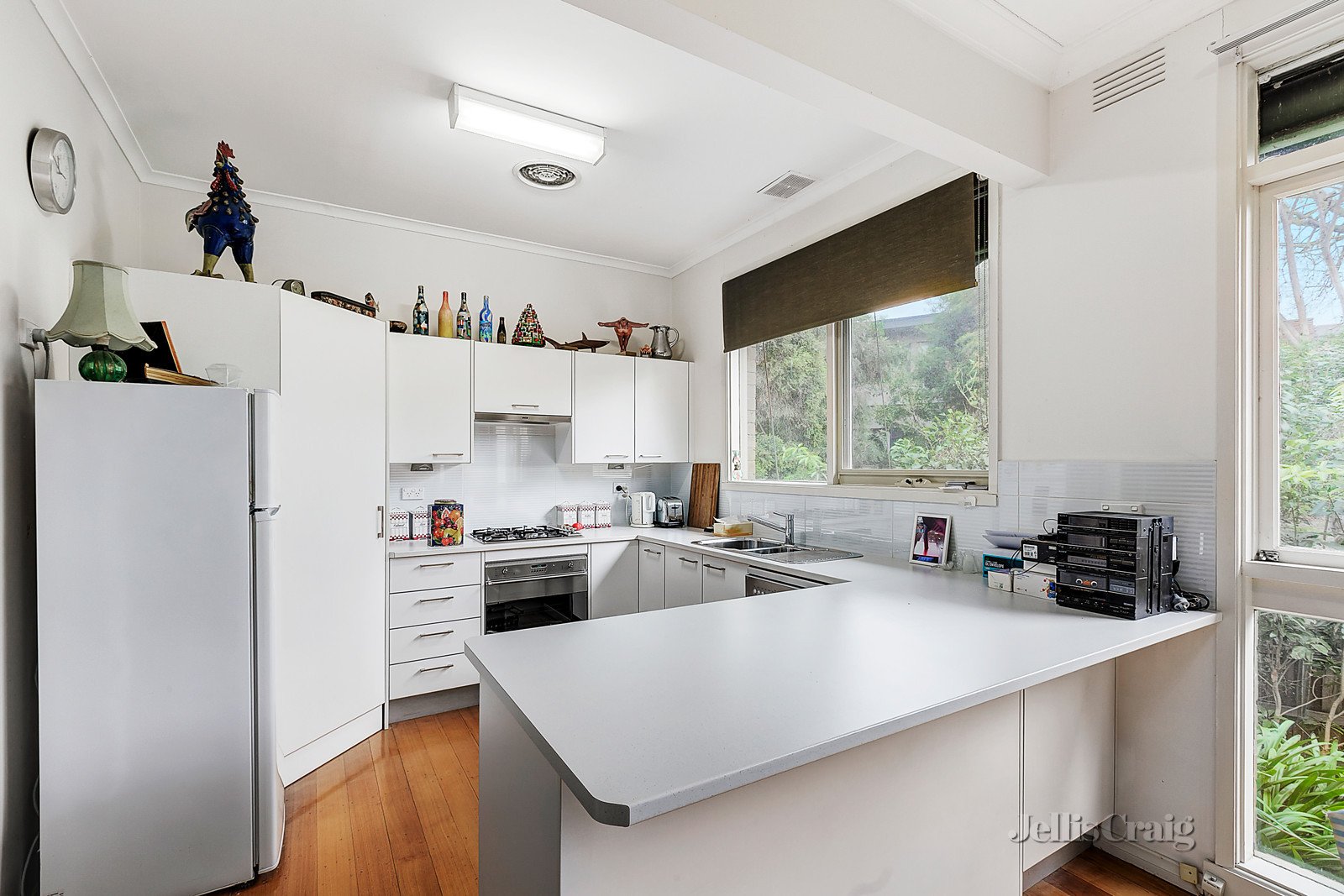 4/11 Allambee Avenue, Camberwell image 4